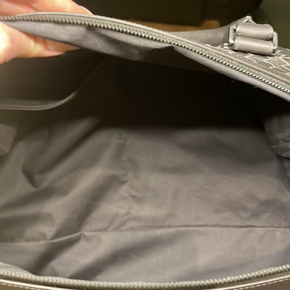 Medium Intrecciato Duffle
Bottega Veneta - Picture 12 of 16